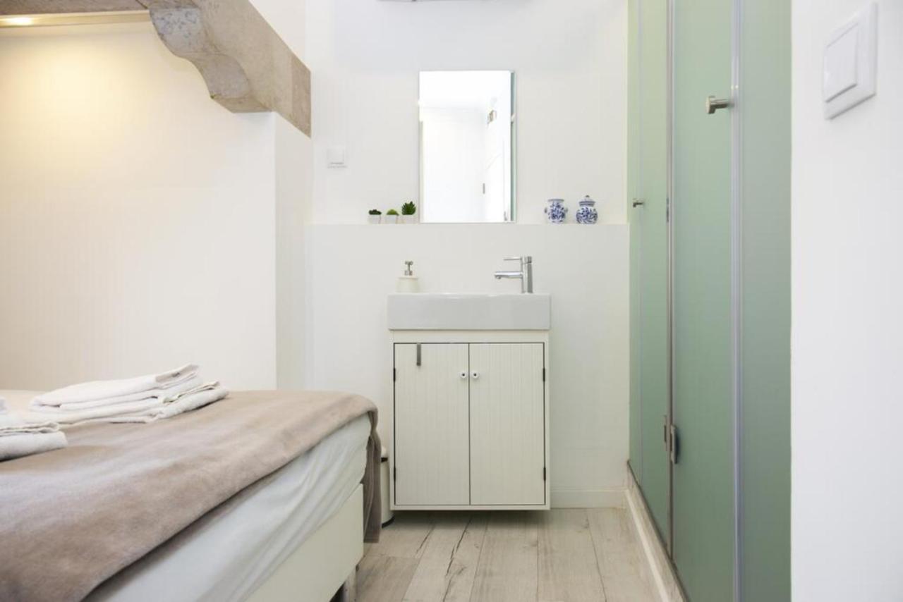Pensión Cozy Avenida 3*